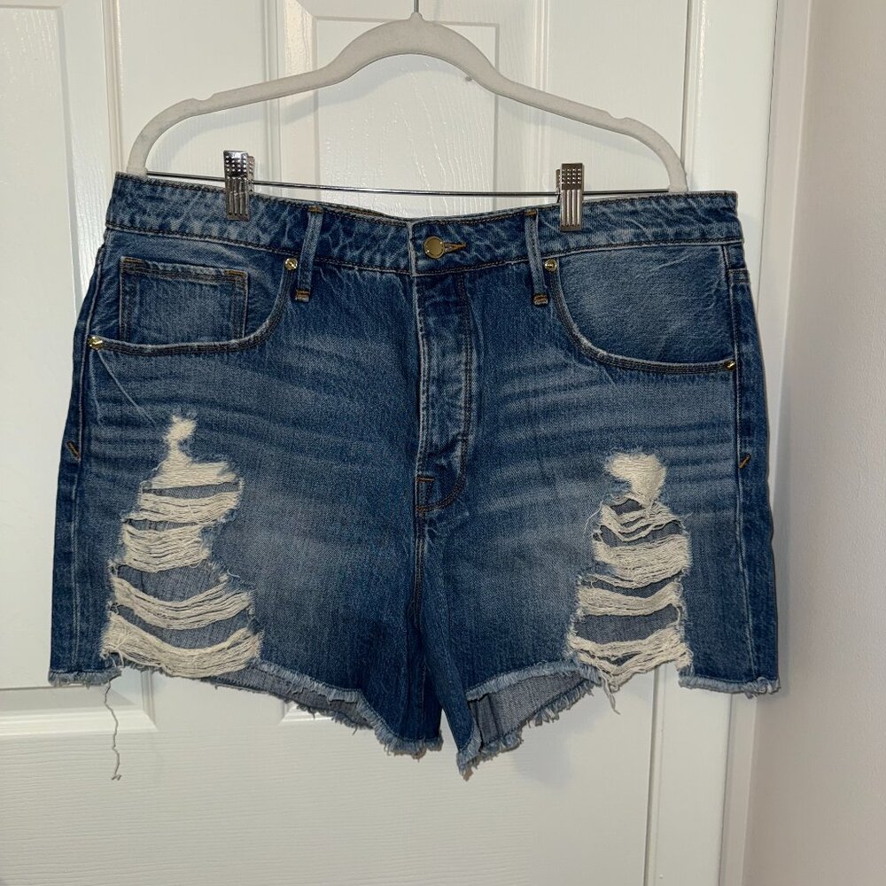 Good American Bombshell Denim Cutoff Shorts Women's Size‎ 33